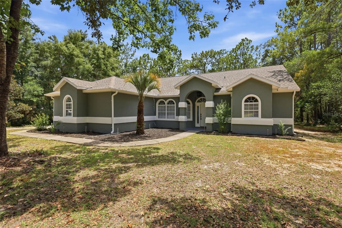 5042 PEPPERMINT DRIVE — photo 2 of 52