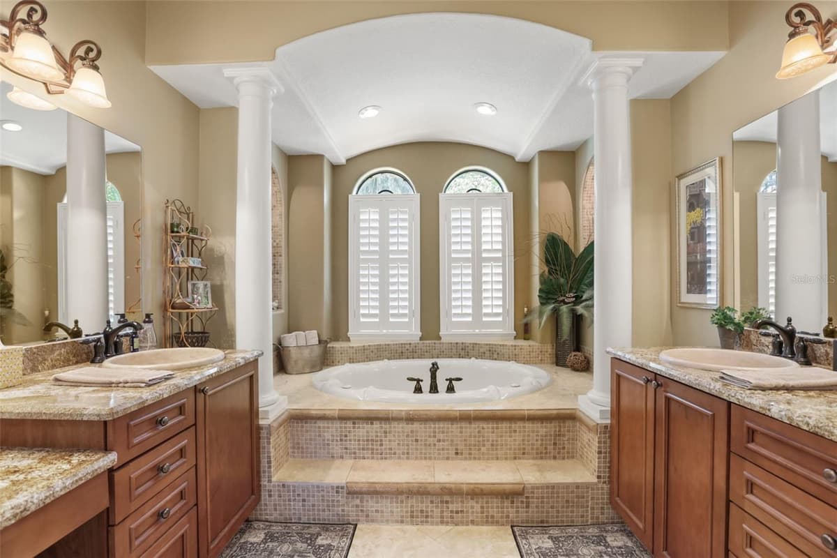 863 CARDINAL POINTE COVE — photo 27 of 58