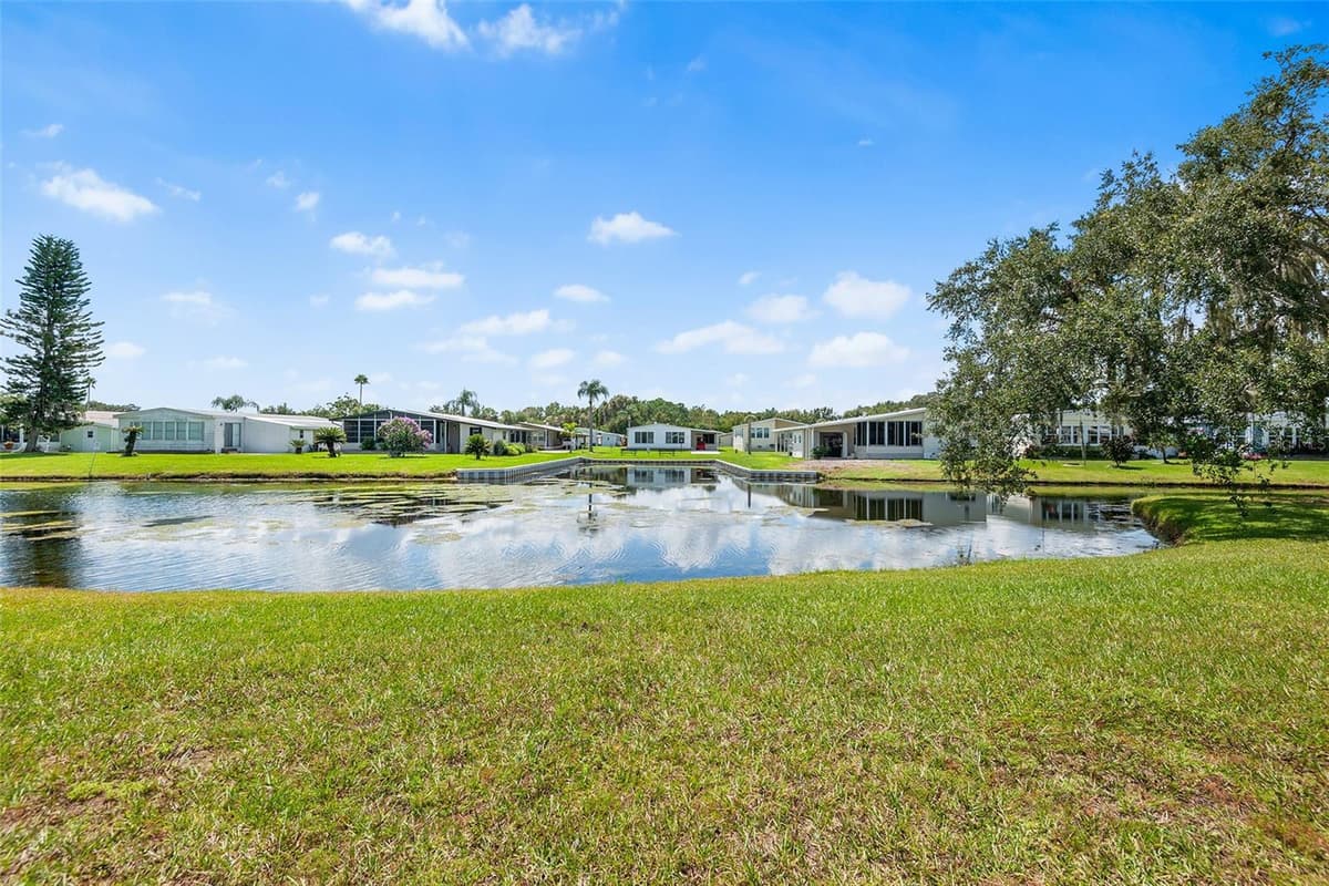 128 LAKE HAZEL DRIVE — photo 44 of 46
