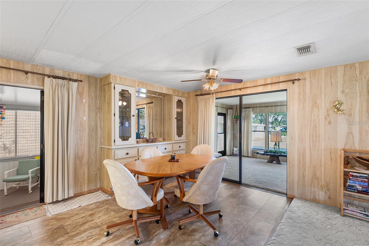 128 LAKE HAZEL DRIVE — photo 17 of 46