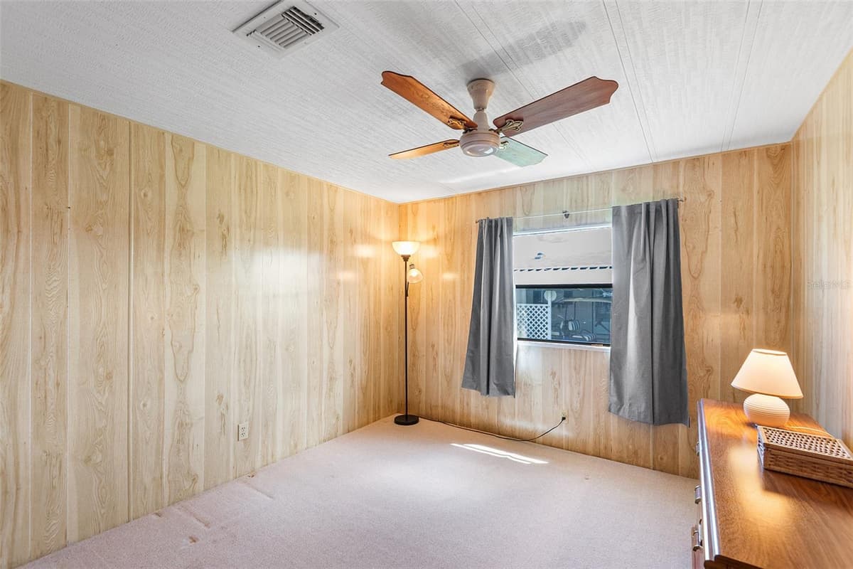 128 LAKE HAZEL DRIVE — photo 30 of 46