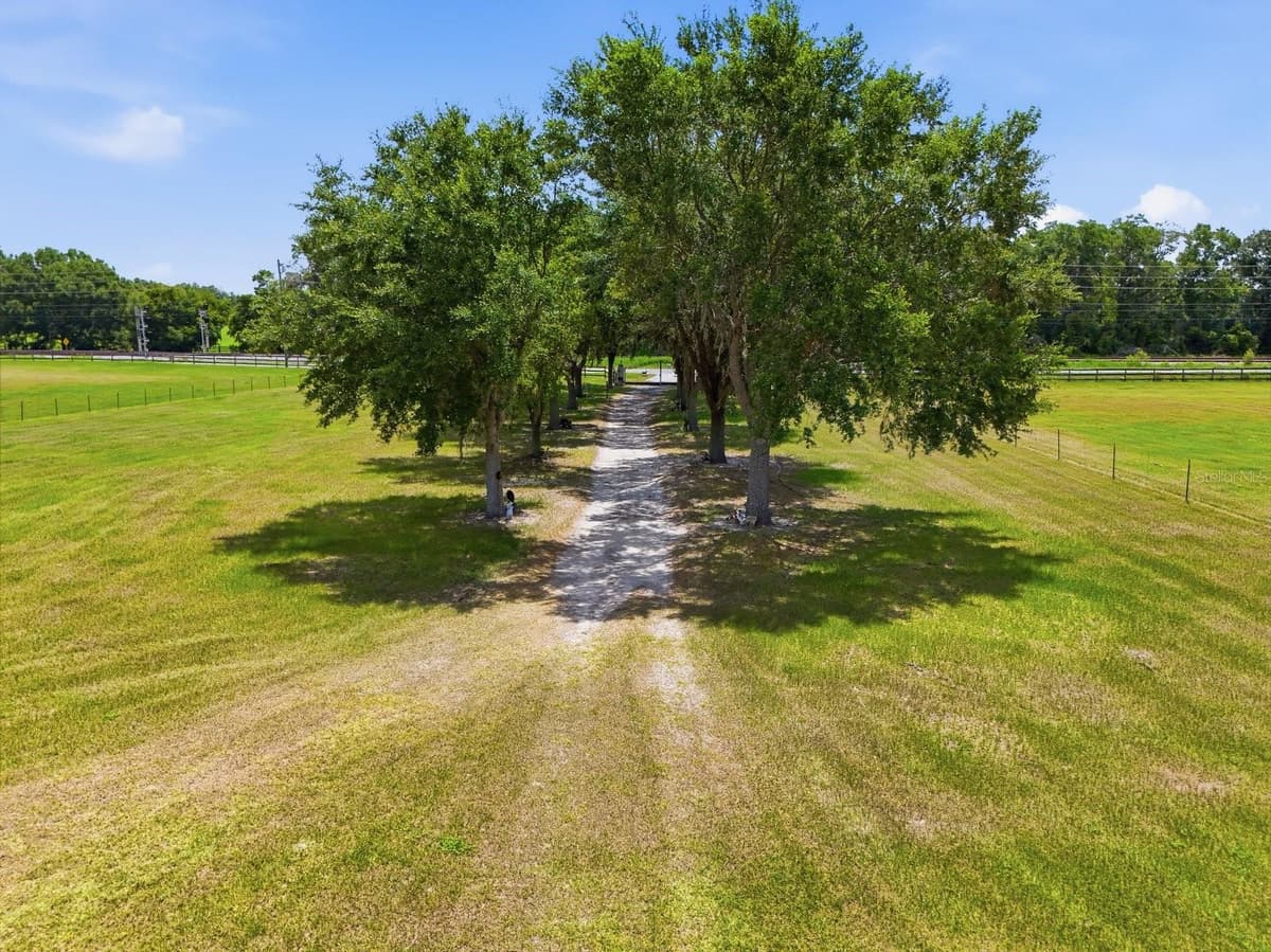 11748 JACKSONVILLE ROAD — photo 9 of 56