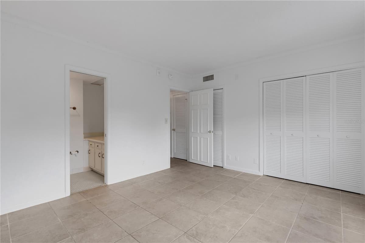 2403 ARDSON PLACE — photo 36 of 73