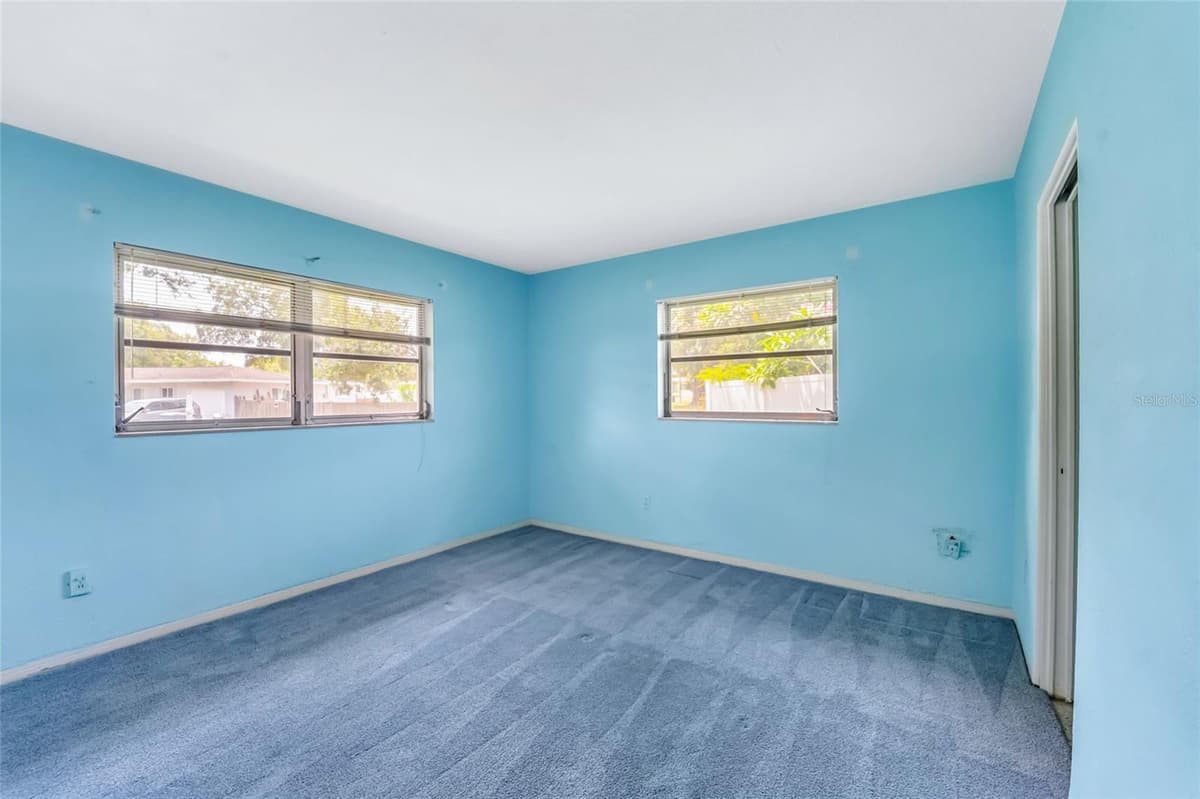 1326 ST THOMAS DRIVE — photo 21 of 49