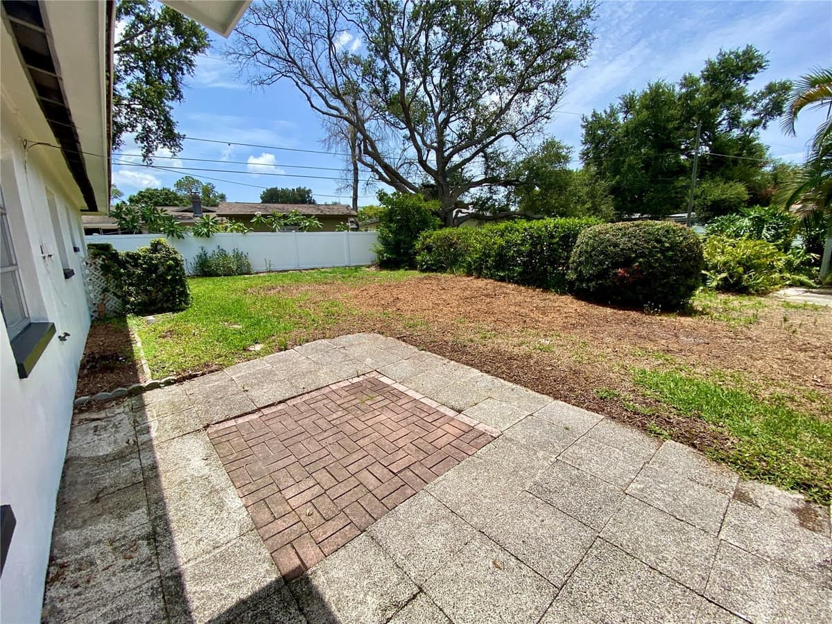 1326 ST THOMAS DRIVE — photo 30 of 49