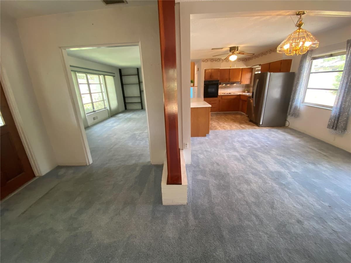 1326 ST THOMAS DRIVE — photo 6 of 49