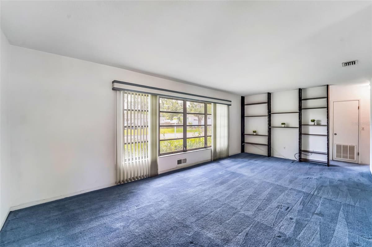 1326 ST THOMAS DRIVE — photo 15 of 49