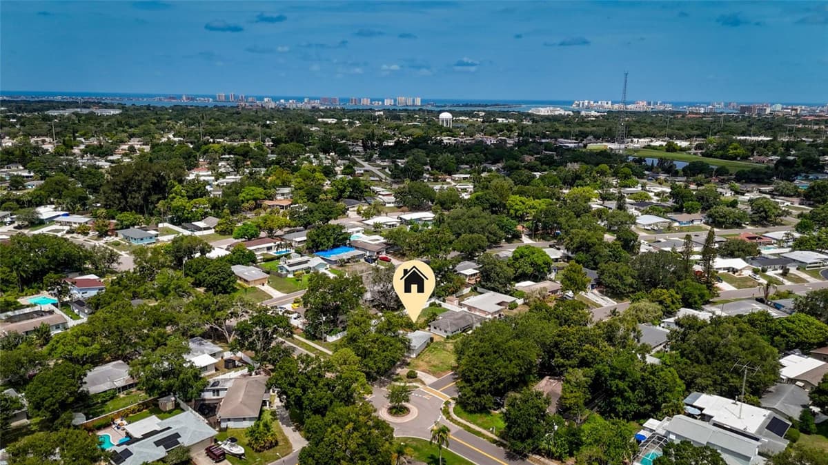 1326 ST THOMAS DRIVE — photo 45 of 49