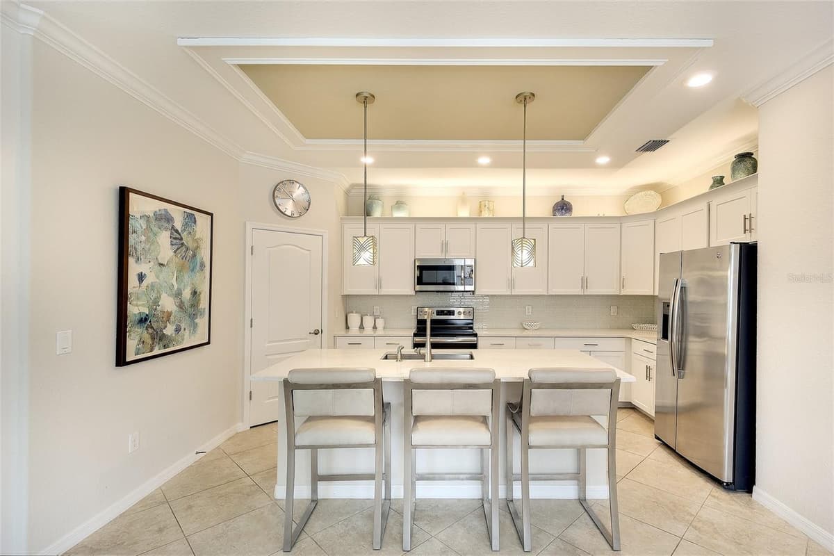 7130 QUIET CREEK DRIVE — photo 15 of 79