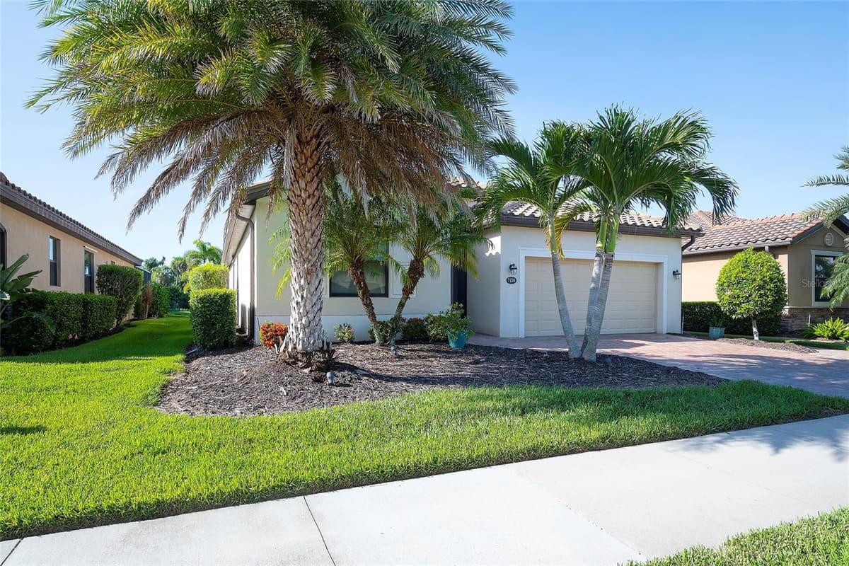 7130 QUIET CREEK DRIVE — photo 6 of 79