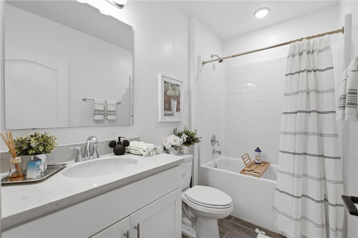 1111 OAK BLUFF DRIVE — photo 38 of 69