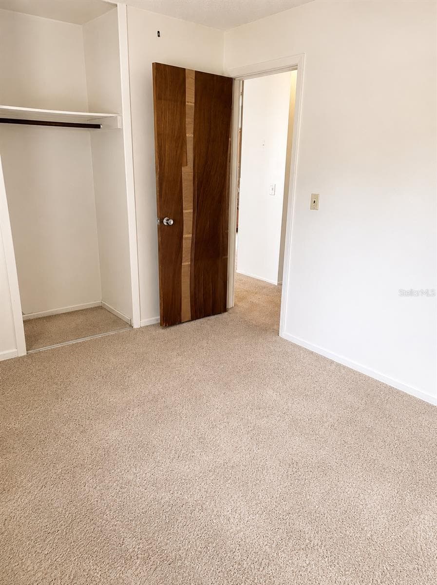 539 IMPERIAL AVENUE — photo 6 of 11