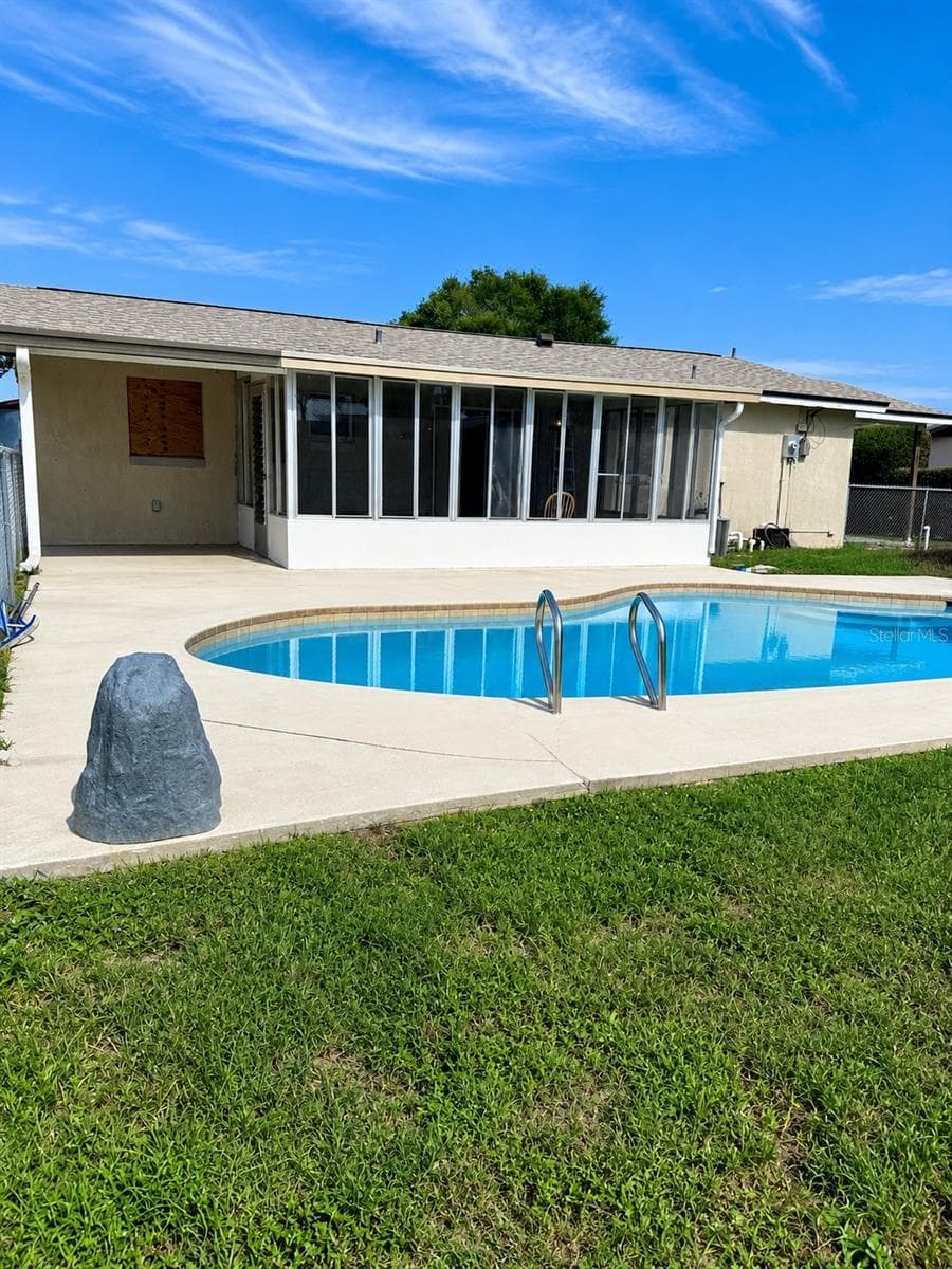 539 IMPERIAL AVENUE — photo 10 of 11