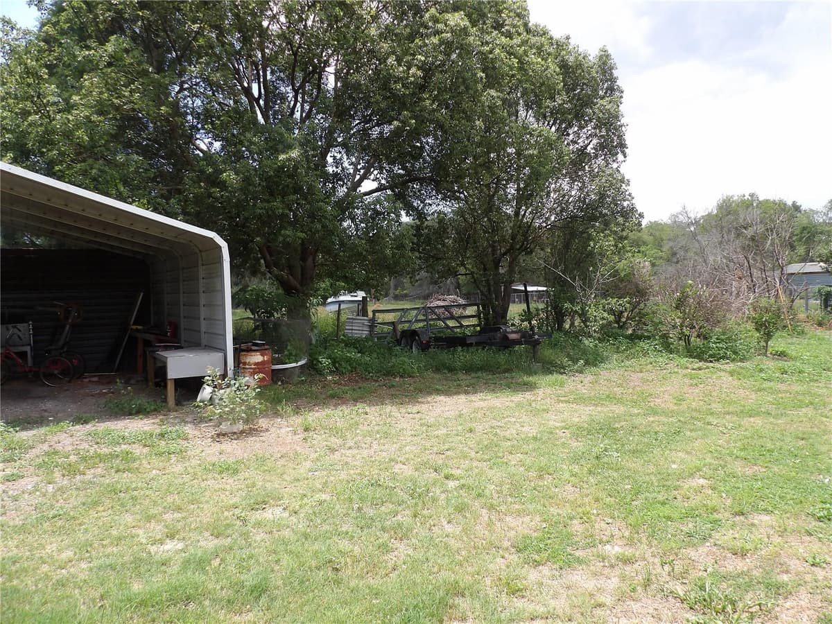 18211 OAKLAWN — photo 10 of 33