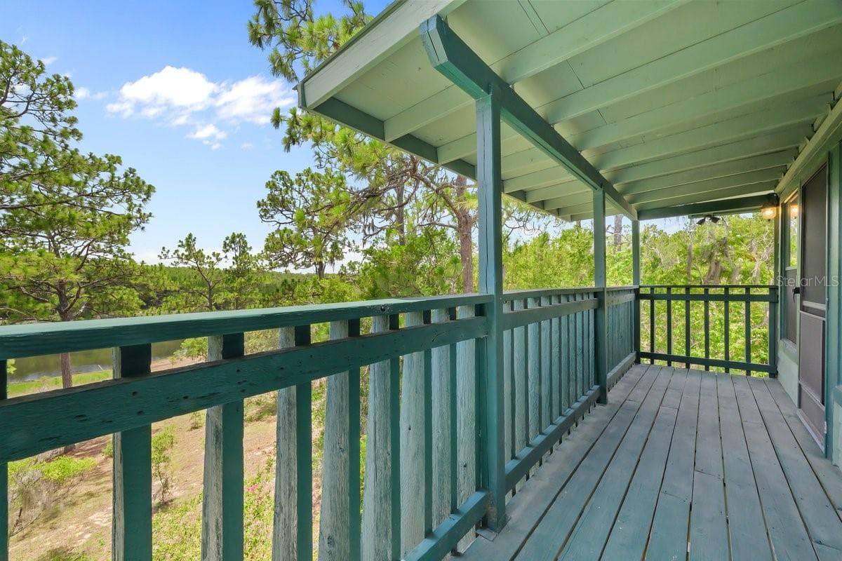 251 CUE LAKE DRIVE — photo 21 of 45