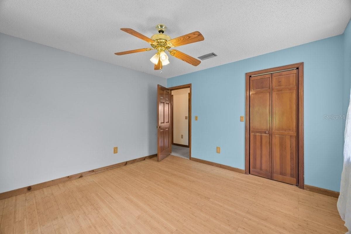 251 CUE LAKE DRIVE — photo 17 of 45