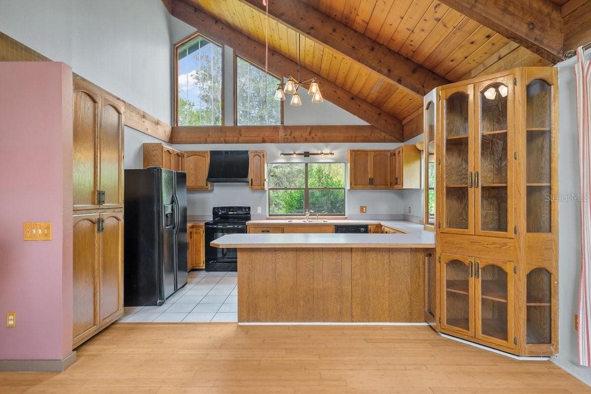 251 CUE LAKE DRIVE — photo 8 of 45