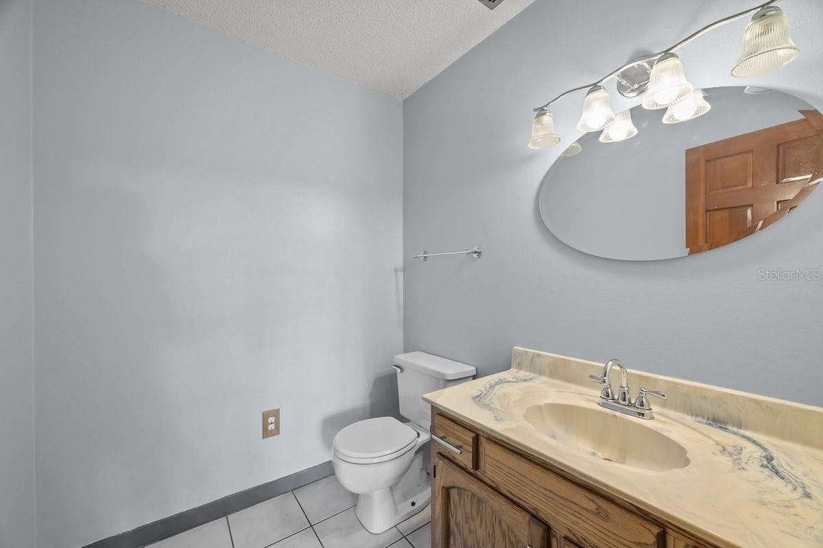251 CUE LAKE DRIVE — photo 11 of 45