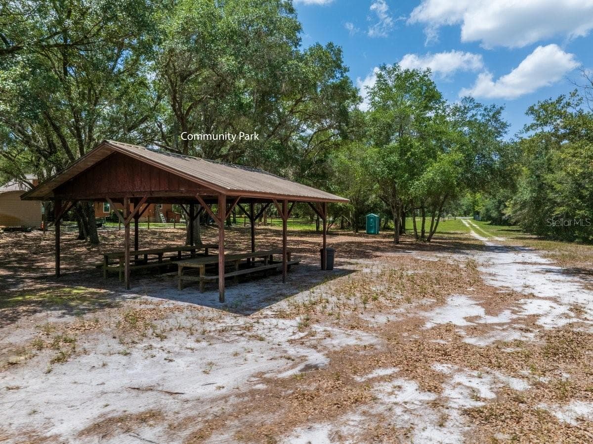 251 CUE LAKE DRIVE — photo 42 of 45