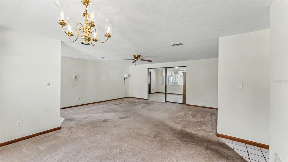601 FIELDSTONE DRIVE — photo 16 of 50