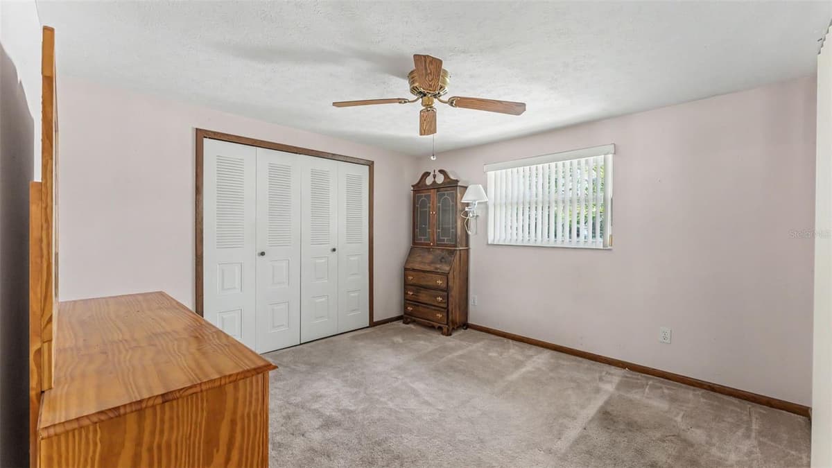 601 FIELDSTONE DRIVE — photo 39 of 50