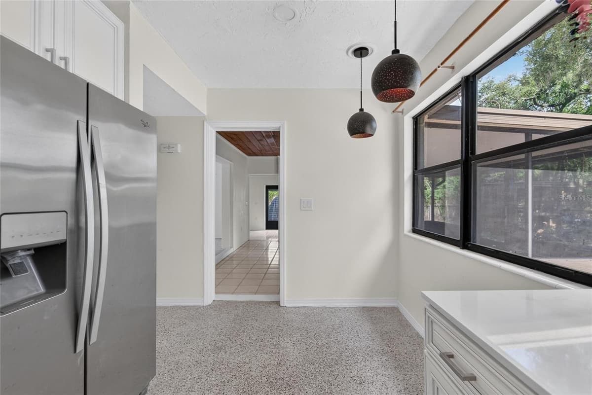 408 BERWICK AVENUE — photo 16 of 40