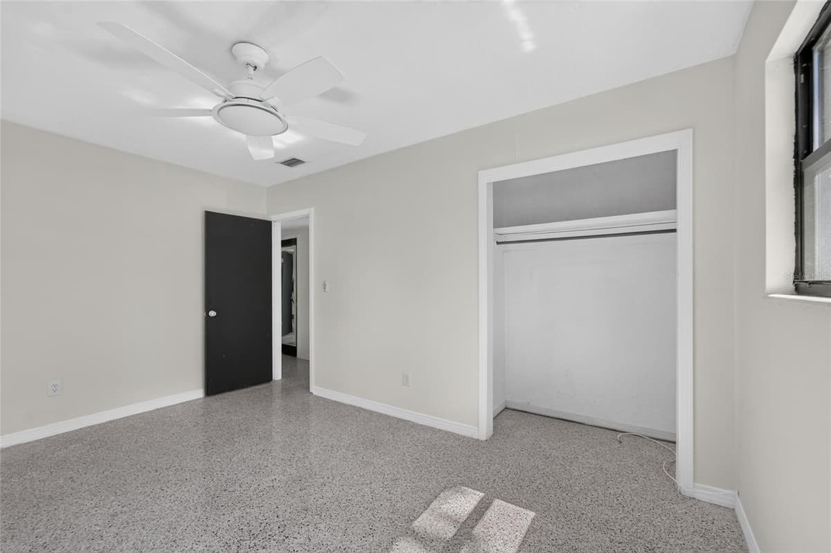 408 BERWICK AVENUE — photo 23 of 40