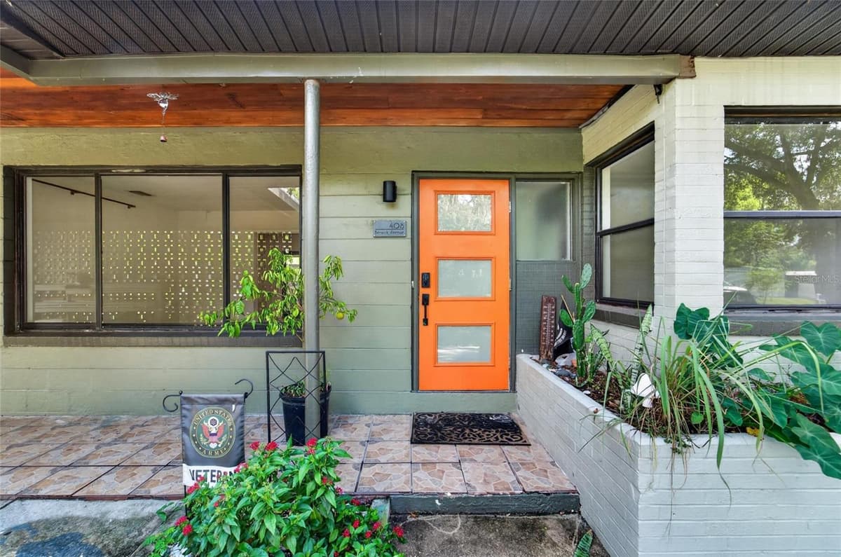 408 BERWICK AVENUE — photo 7 of 40
