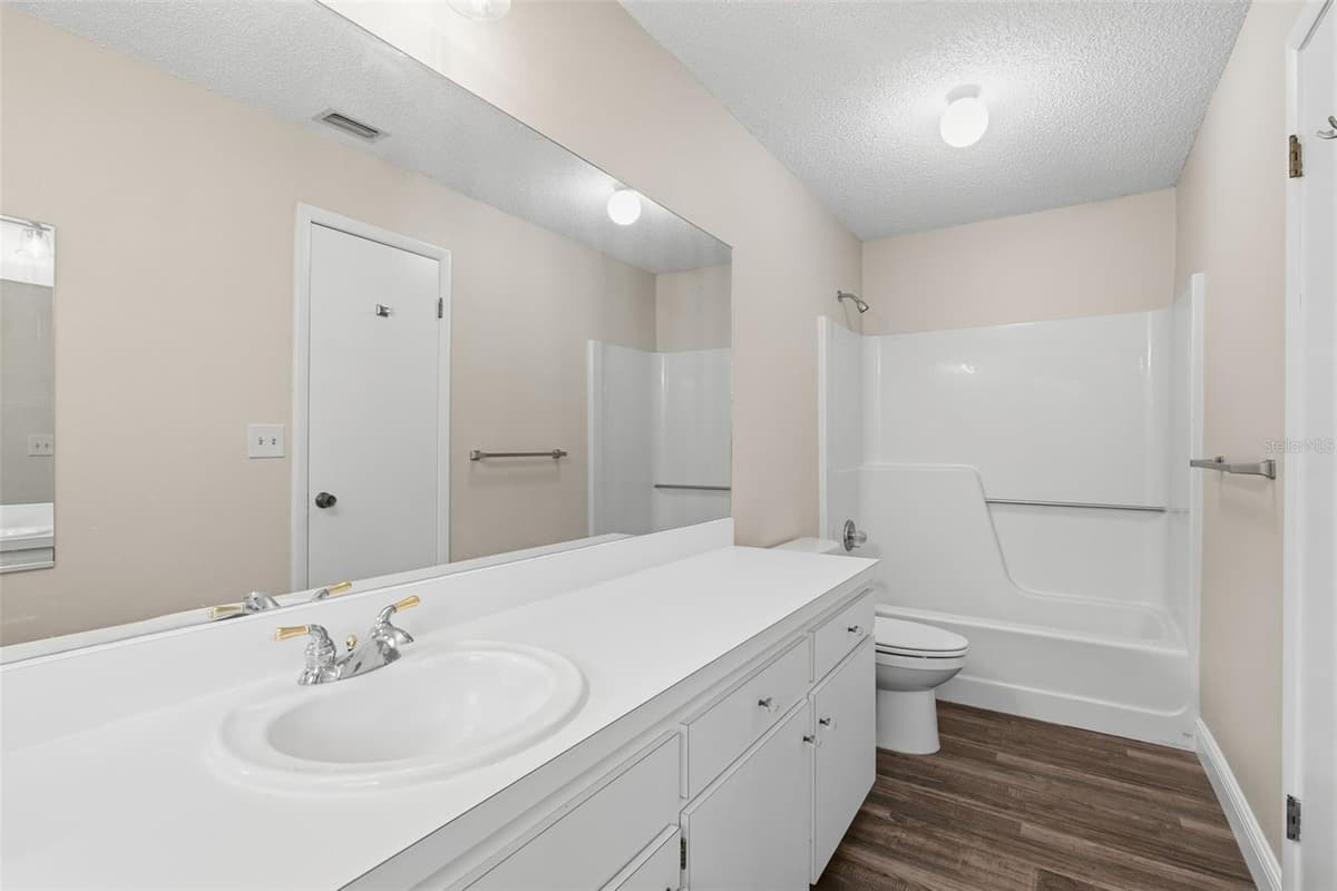 14499 SANDY DRIVE — photo 16 of 33