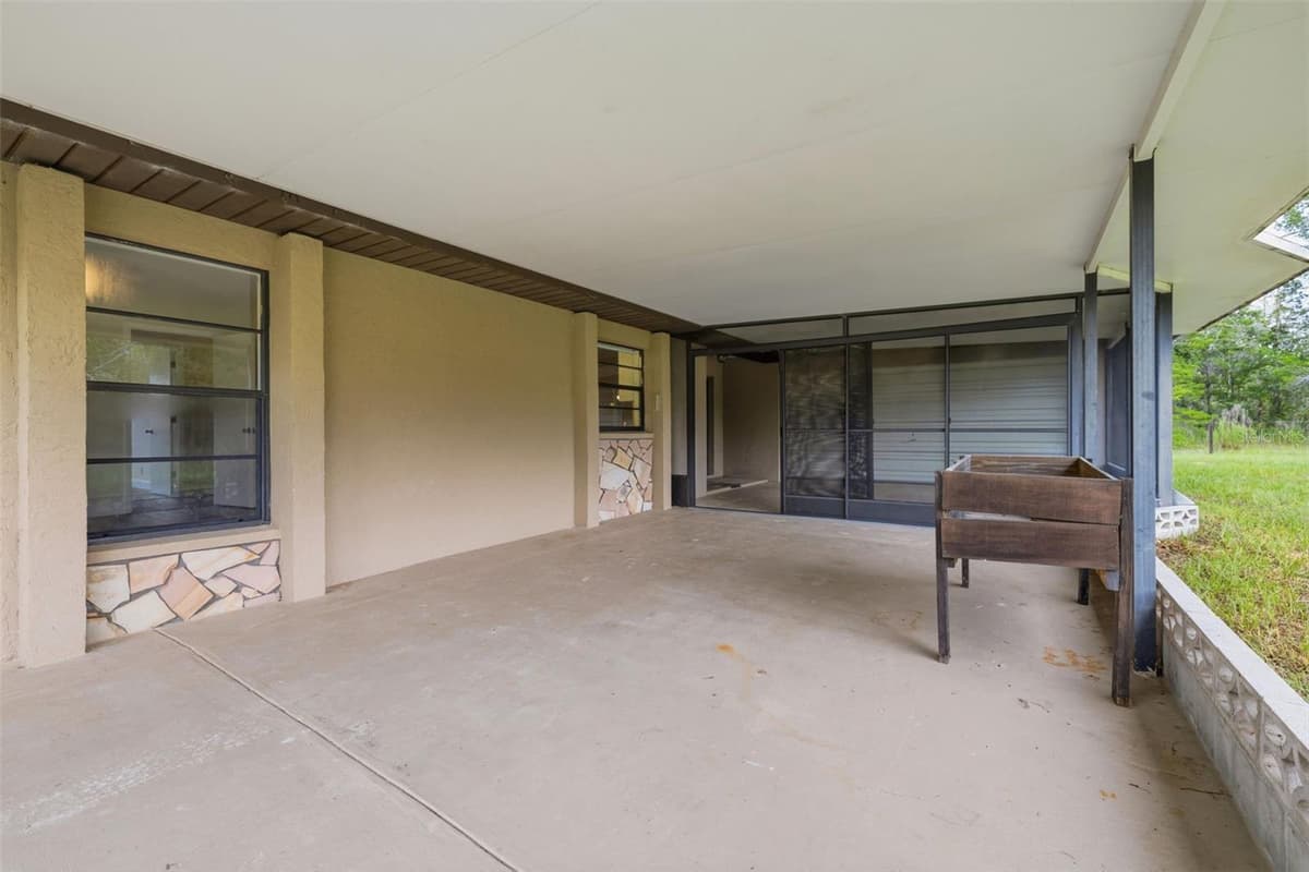 14499 SANDY DRIVE — photo 7 of 33
