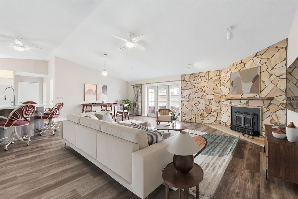 14499 SANDY DRIVE — photo 10 of 33