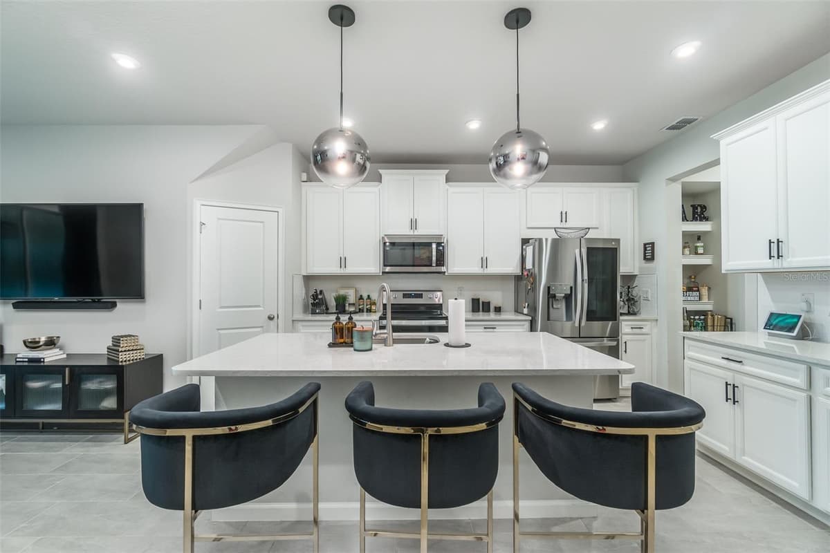 8518 PRIMROSE WILLOW PLACE — photo 6 of 27