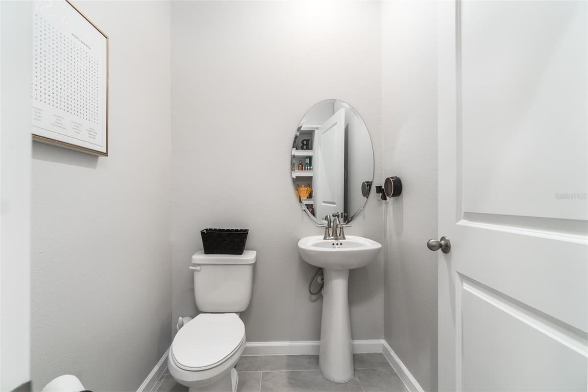 8518 PRIMROSE WILLOW PLACE — photo 12 of 27