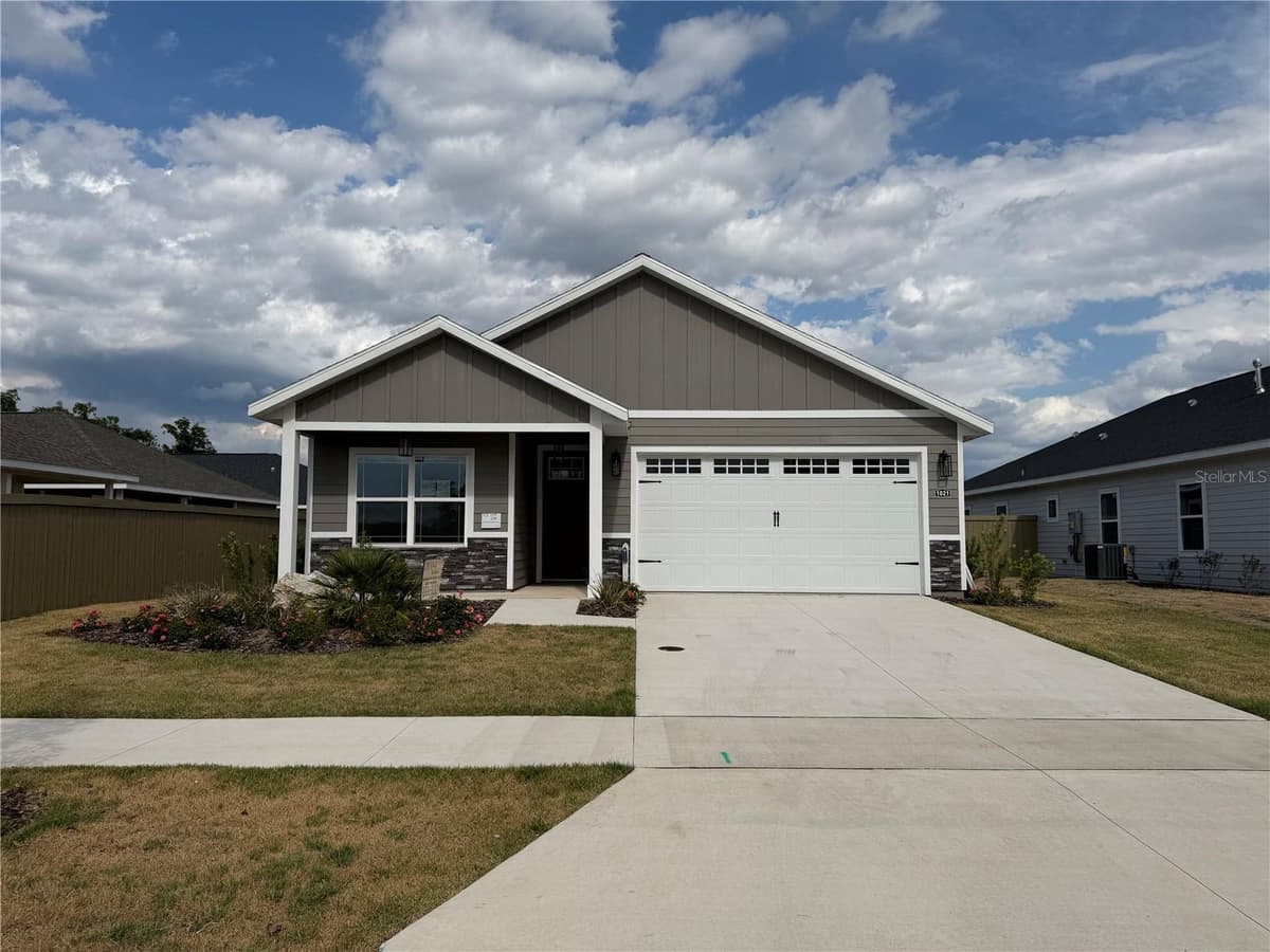 146 212TH DRIVE — photo 1 of 41