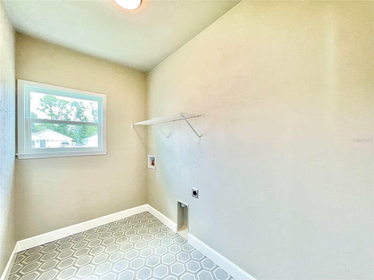 146 212TH DRIVE — photo 31 of 41