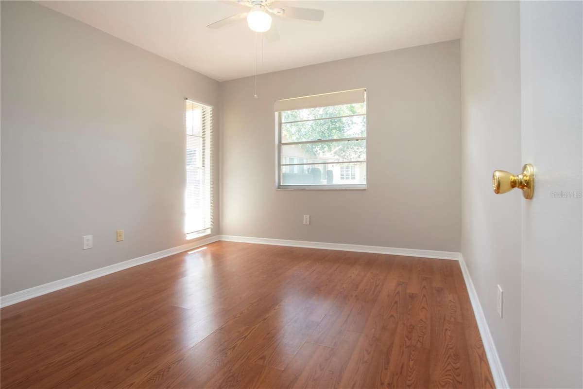 1828 FOXHUNT DRIVE — photo 27 of 34