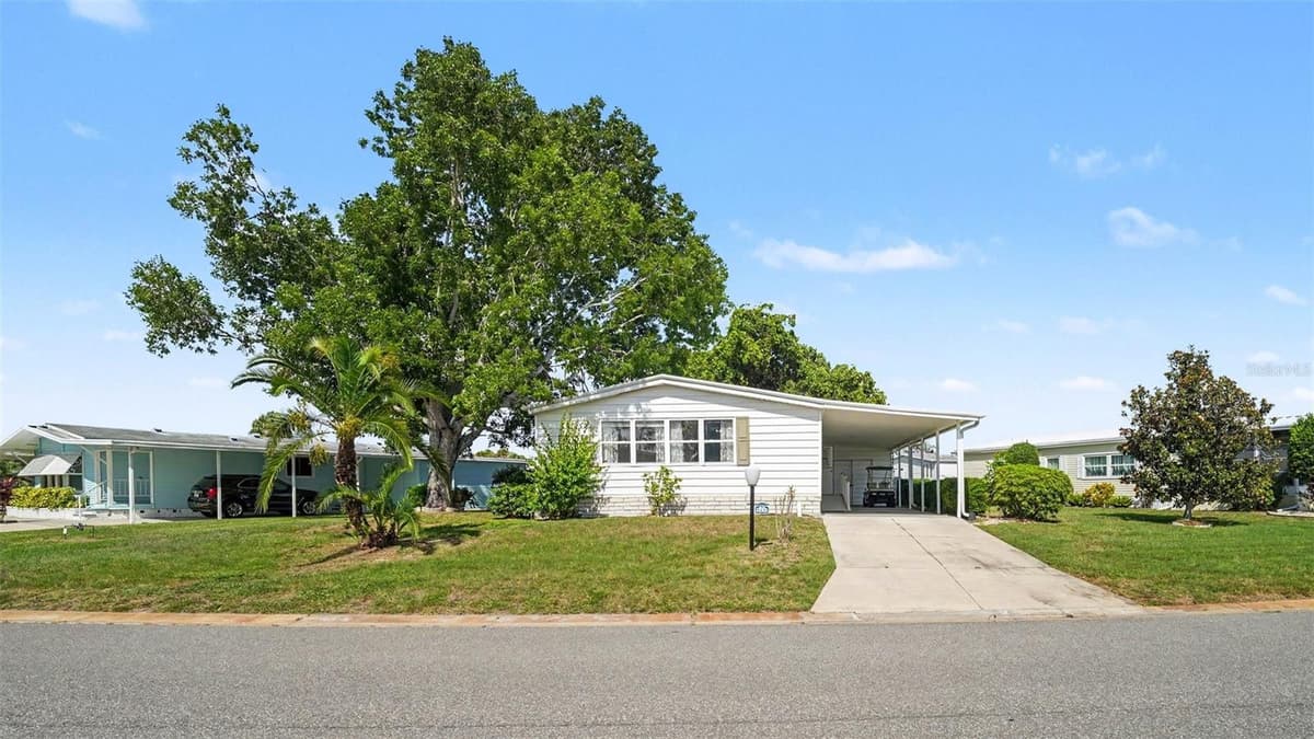 8430 IMPERIAL CIRCLE — photo 7 of 34