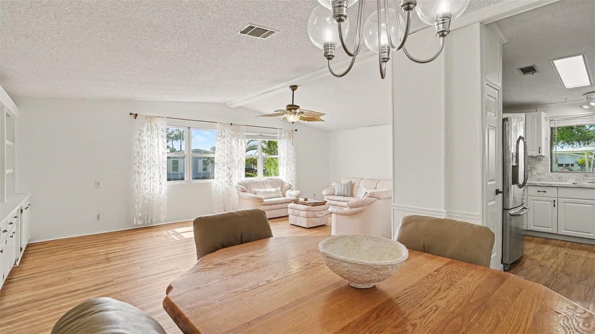 8430 IMPERIAL CIRCLE — photo 14 of 34