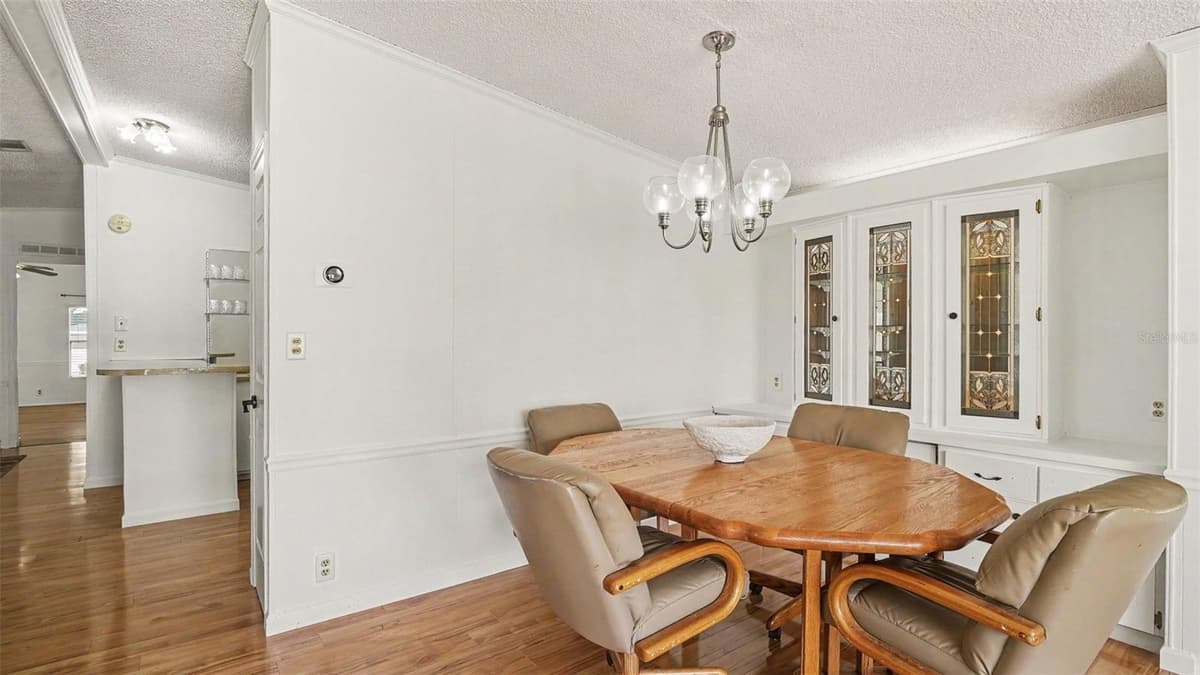 8430 IMPERIAL CIRCLE — photo 15 of 34