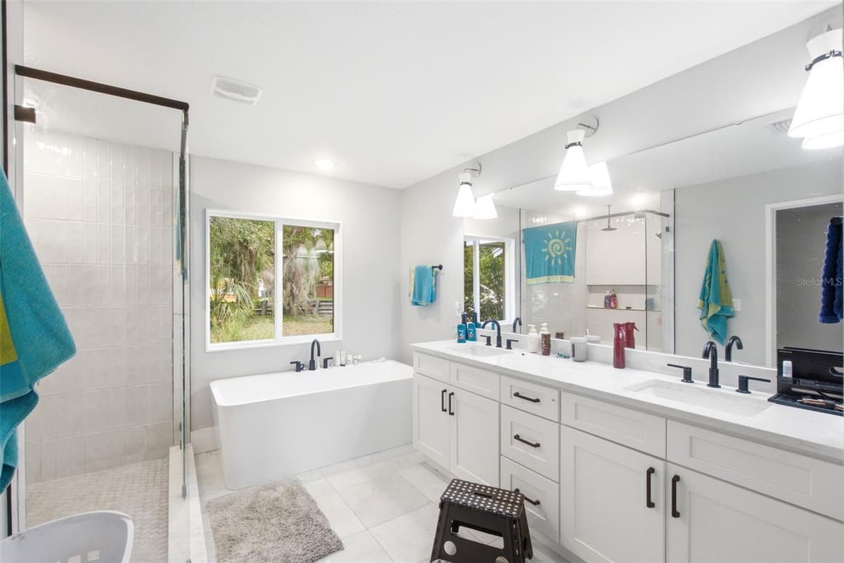 281 BREWER AVENUE — photo 30 of 54