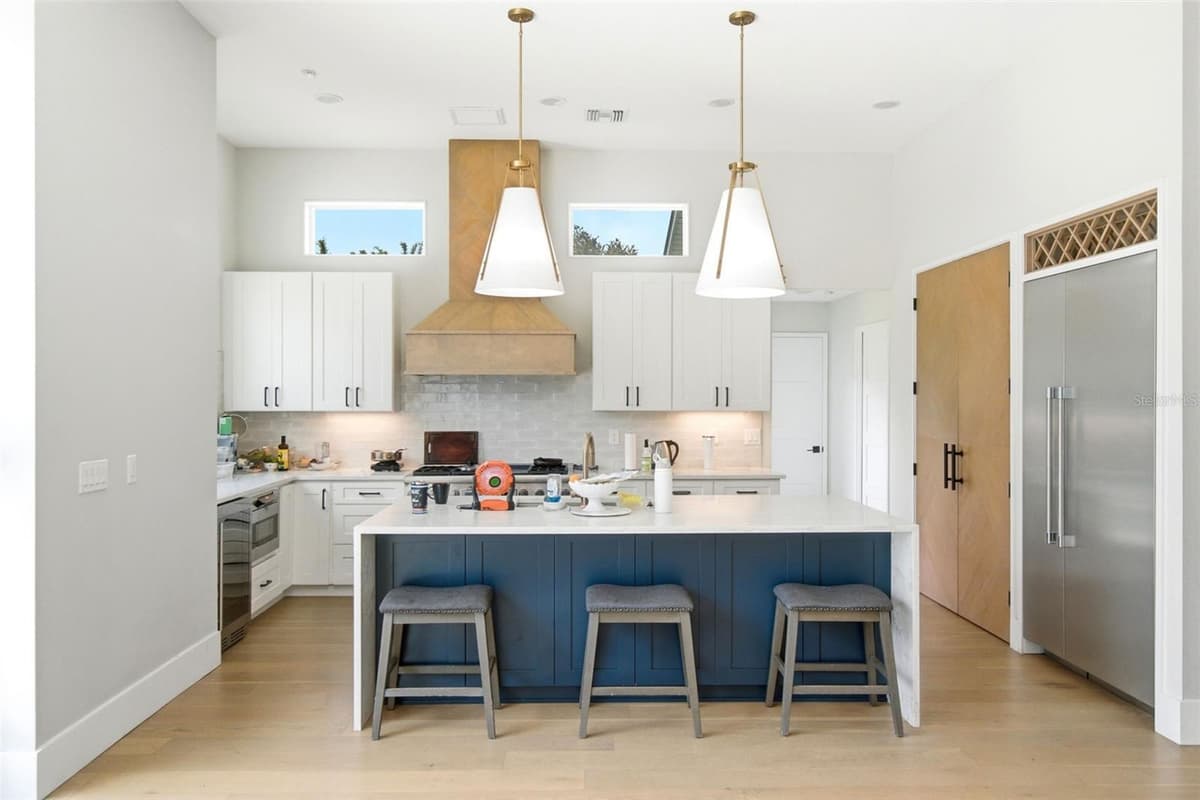281 BREWER AVENUE — photo 26 of 54