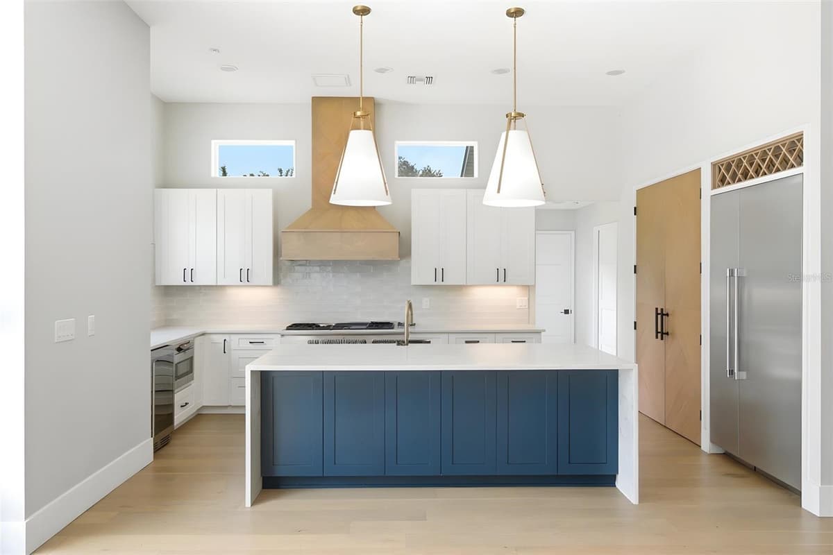 281 BREWER AVENUE — photo 45 of 54