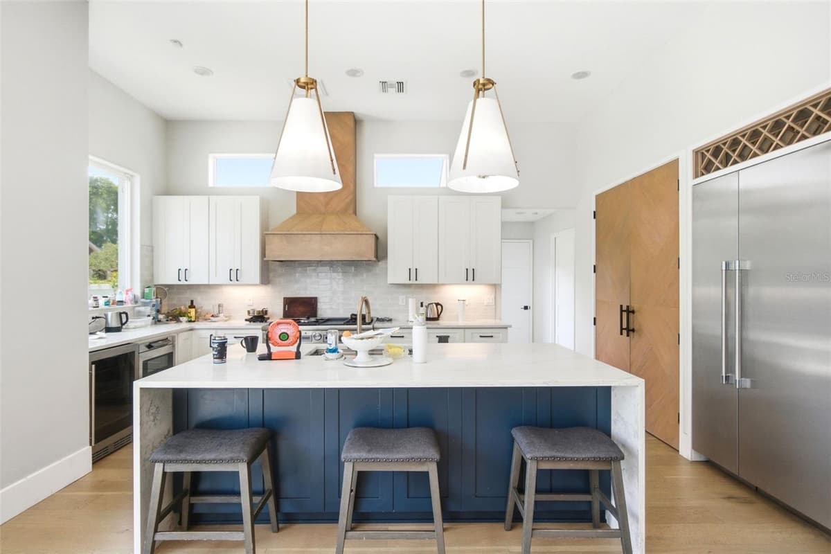 281 BREWER AVENUE — photo 22 of 54