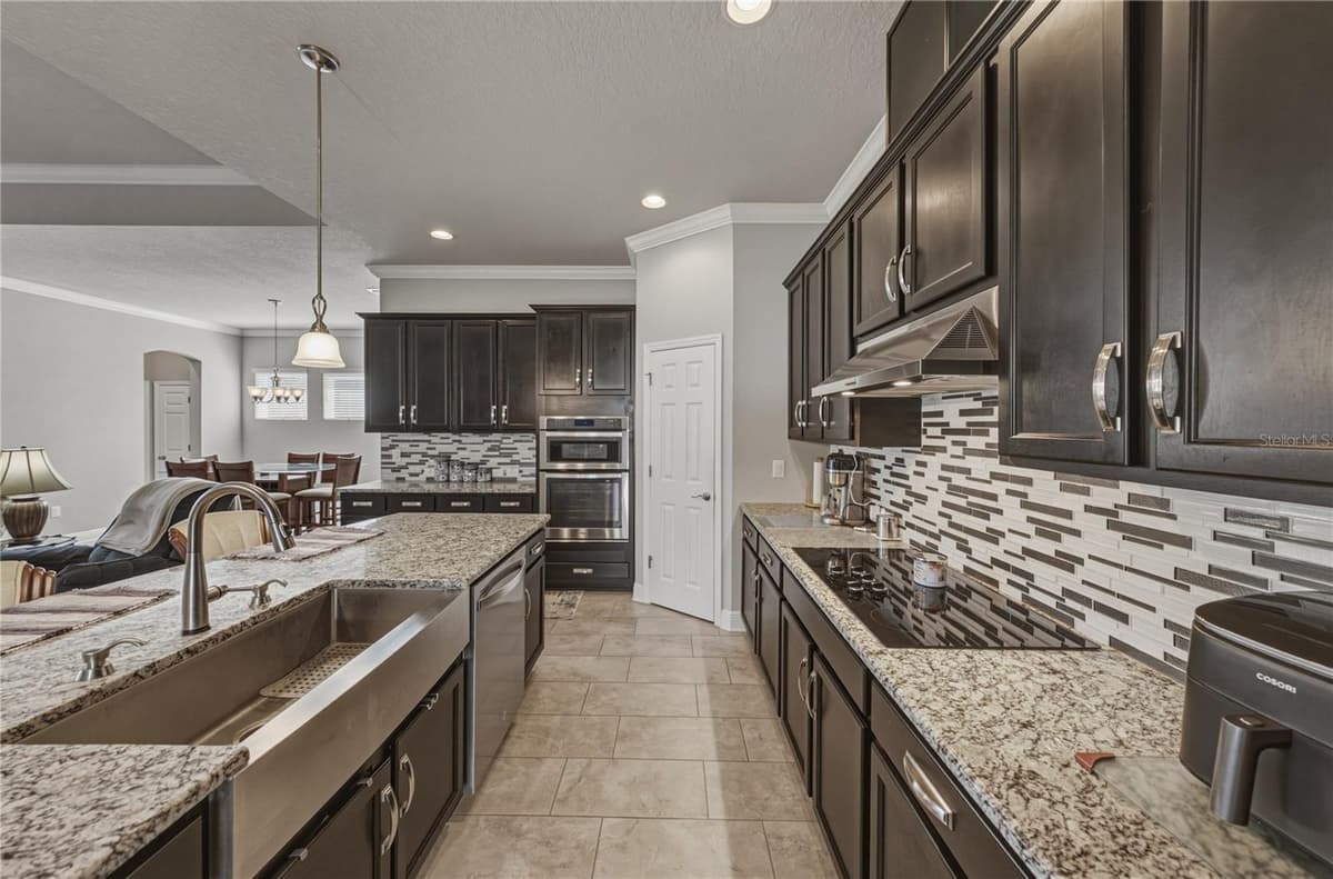 1017 TRACEY ANN LOOP — photo 9 of 58