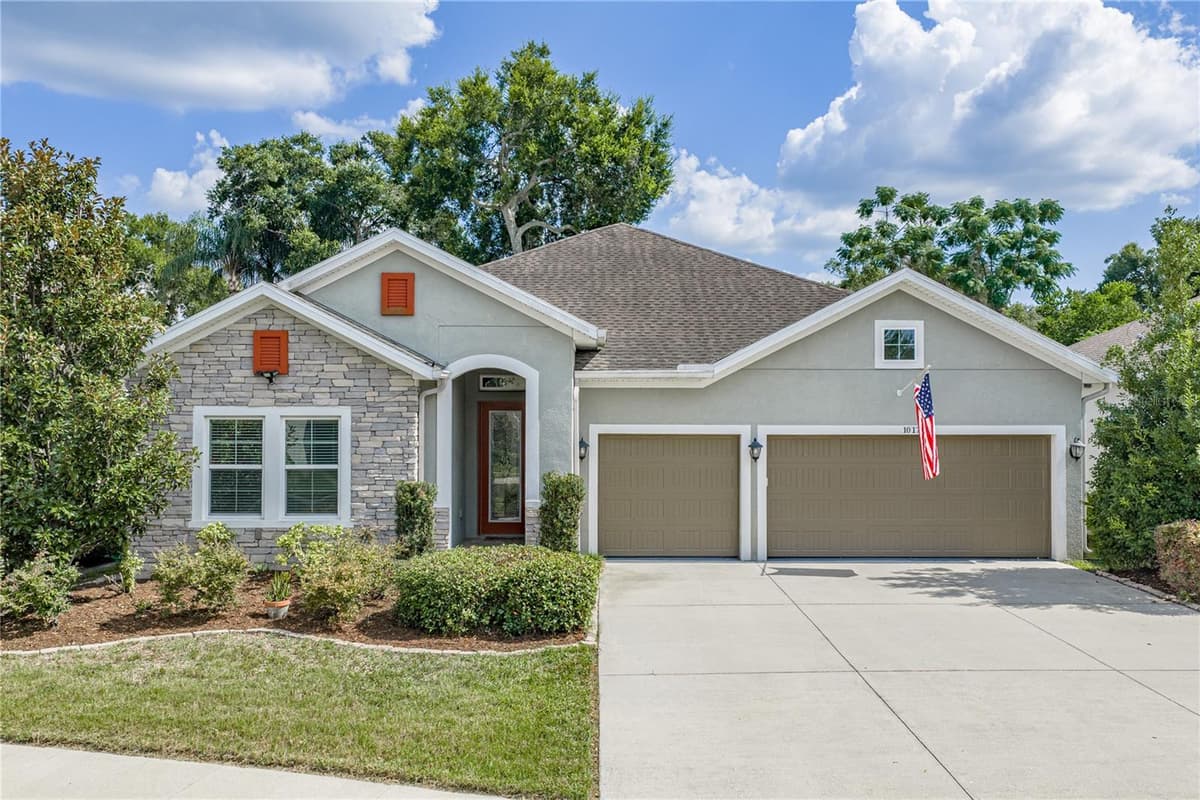 1017 TRACEY ANN LOOP — photo 1 of 58