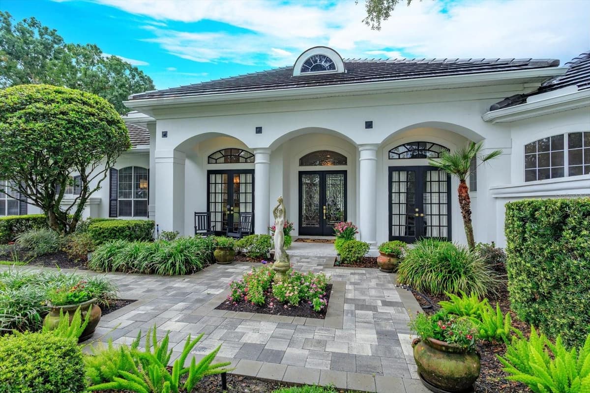 9004 GREAT HERON CIRCLE — photo 4 of 60