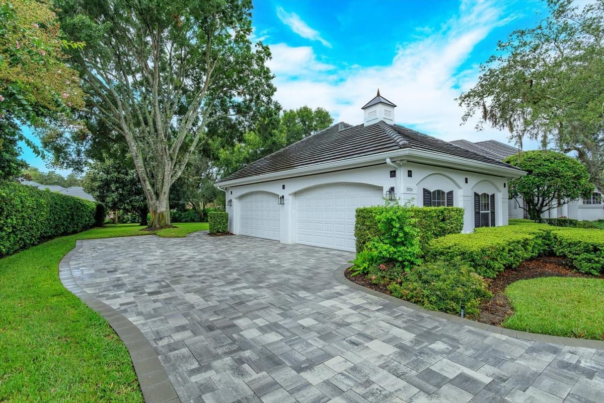 9004 GREAT HERON CIRCLE — photo 6 of 60