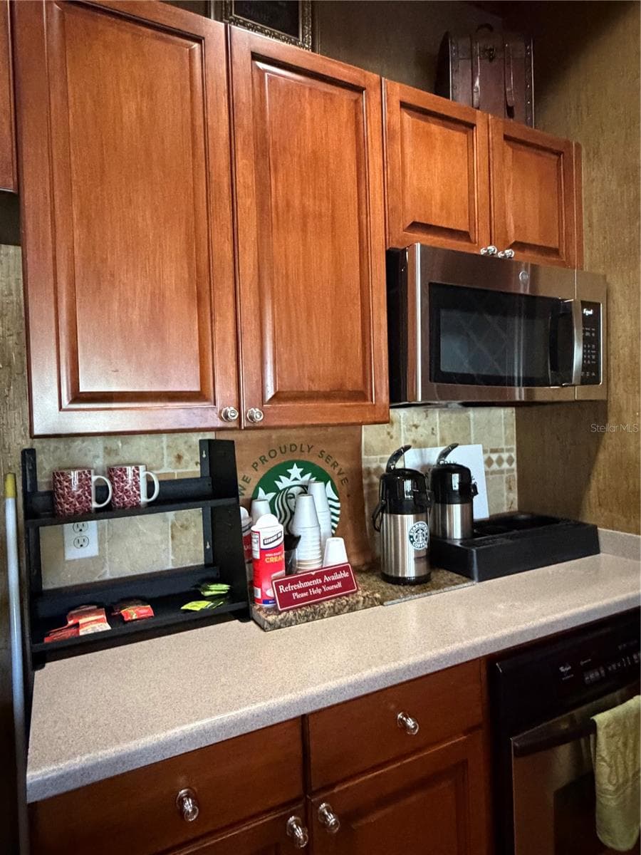 3621 CONROY ROAD — photo 41 of 55