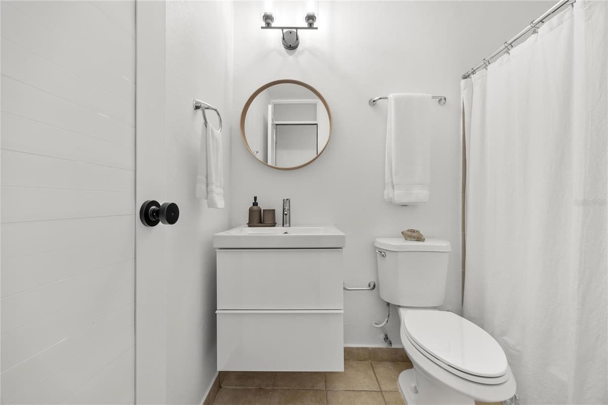 Haudimar Beach Apartments 400 4466 ROAD — photo 19 of 29