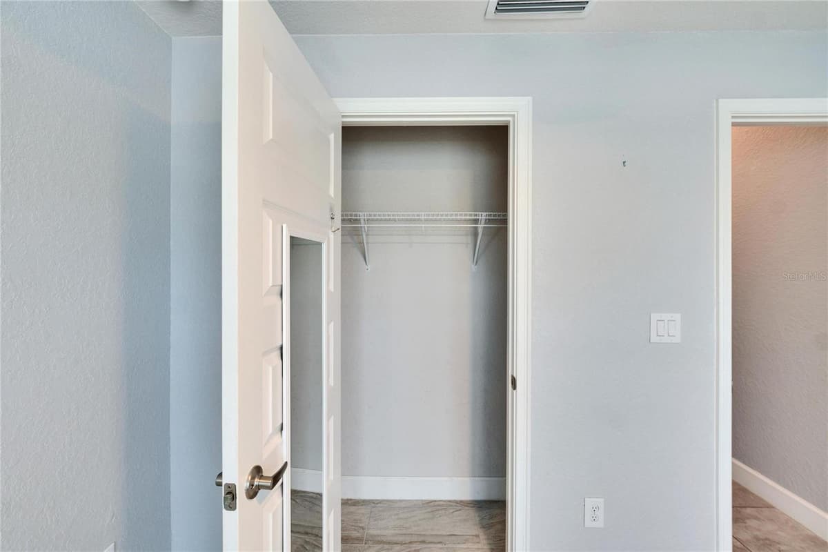 14525 SCOTTBURGH GLEN DRIVE — photo 11 of 56